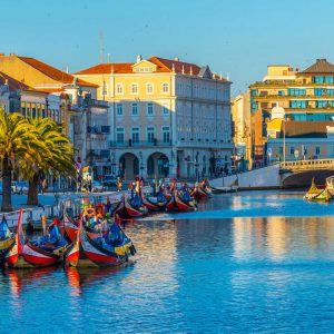 VIP Experience: Porto ⇄ Lisbon with 3 Stops and Return to Porto