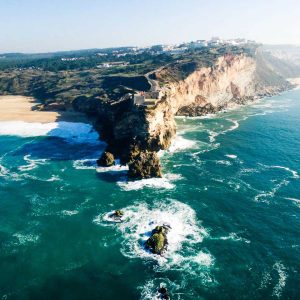 VIP Experience: Porto ⇄ Lisbon with 4 Hours of Free Time and Return to Porto