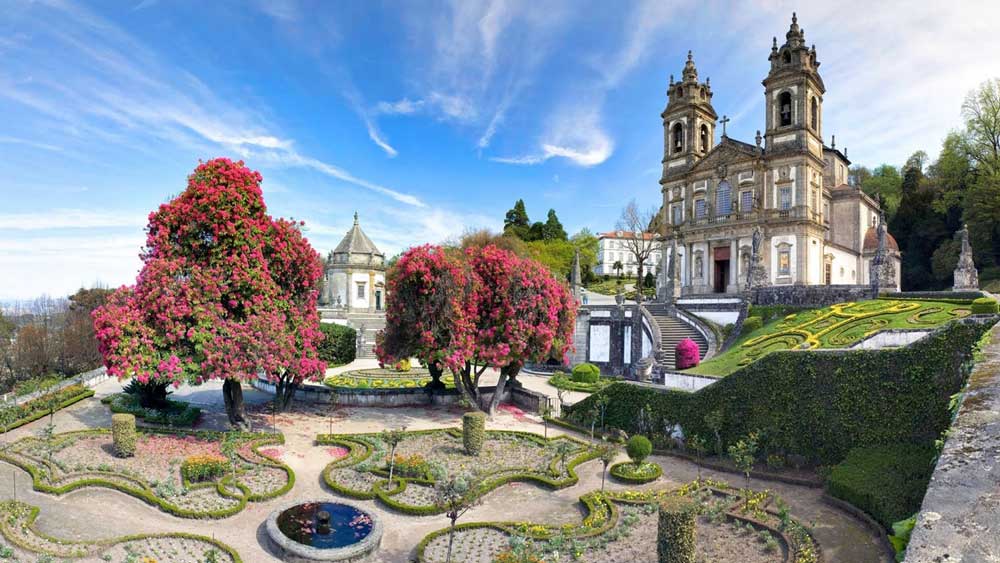 VIP Experience: Braga and Guimarães