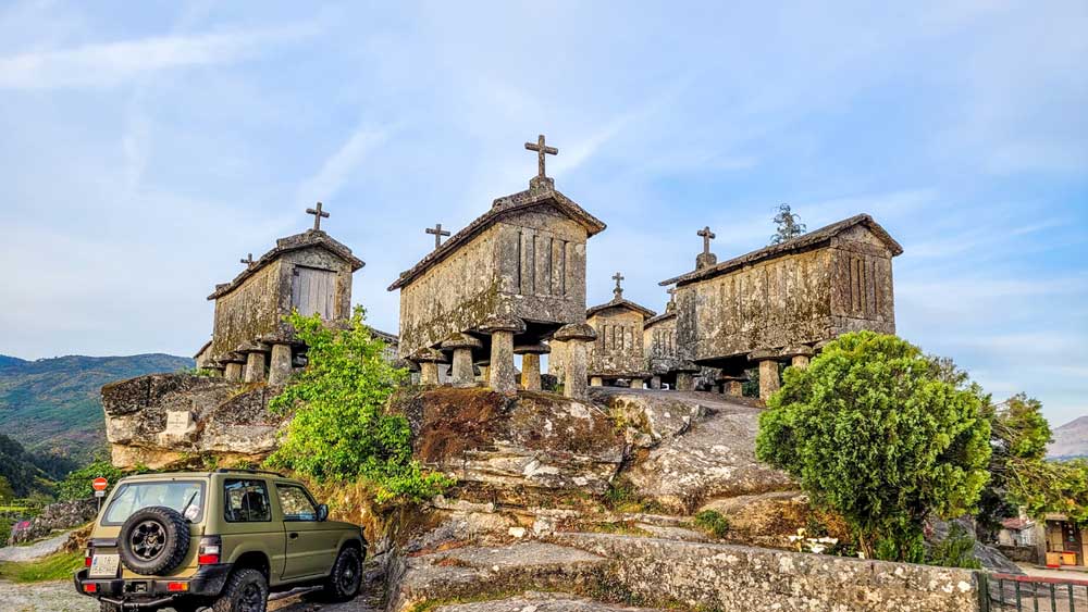 VIP Experience: Private Tour to the Historical Villages of the North